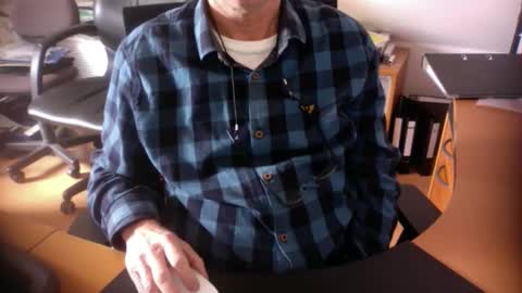 Snapshot of amor2200 chatting on 03.11.25 Amor2200 online show from 03.11.25