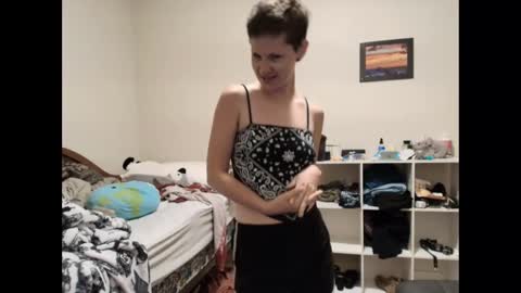 Amora Mystic online show from 09.22.25