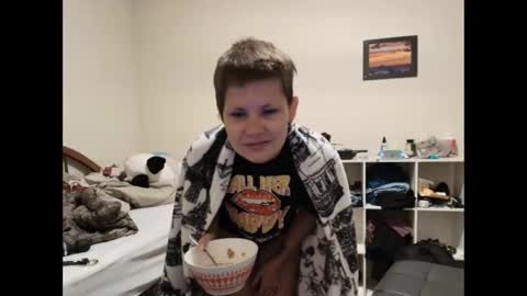 Amora Mystic online show from 09.23.25