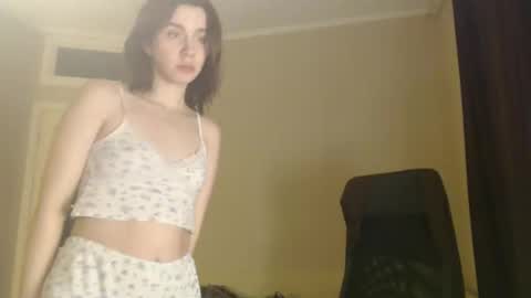 Snapshot of amoremeoww chatting on 02.06.25 miss unforgettable online show from 02.06.25