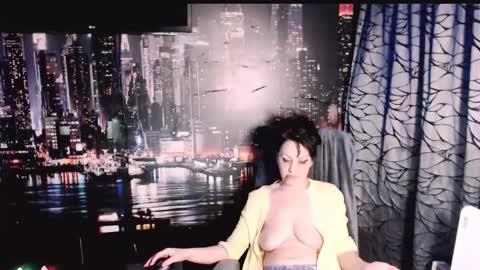 Snapshot of amour_sweet chatting on 01.12.26 Sarah online show from 01.12.26