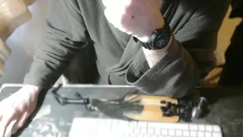 amslave4f online show from 05.03.26