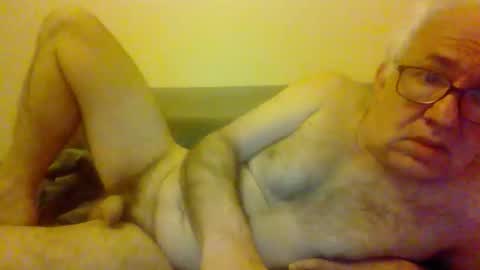Snapshot of amstel69 chatting on 04.19.26 amstel69 online show from 04.19.26