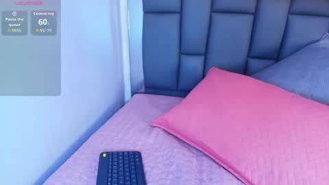 amy__wats0n online show from 04.08.26