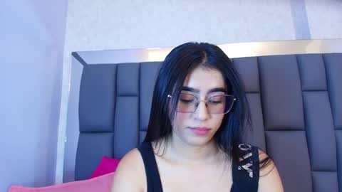 amy__wats0n online show from 05.04.26