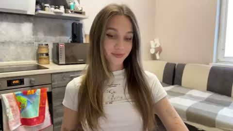 Snapshot of amy_meoww chatting on 06.11.26 amy_meoww online show from 06.11.26