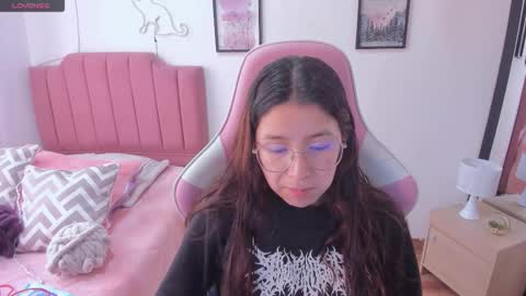 Amy sophia 3 online show from 12.03.25