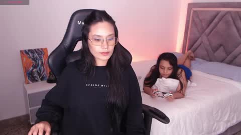 Mia Cristancho online show from 06.05.26