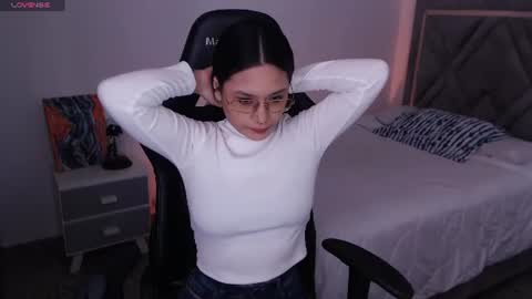 Mia Cristancho online show from 06.26.26