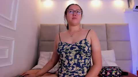 Amy Adams online show from 07.08.26