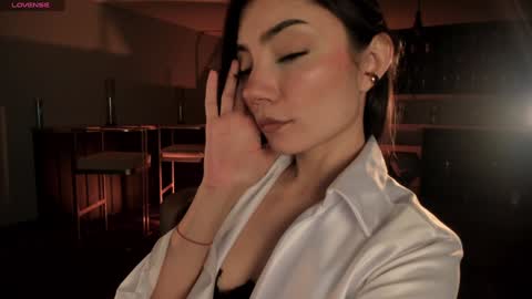 Snapshot of amyarmstrong chatting on 01.21.25 Amy Armstrong online show from 01.21.25