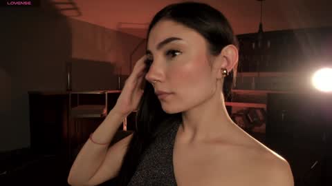 Snapshot of amyarmstrong chatting on 01.25.25 Amy Armstrong online show from 01.25.25