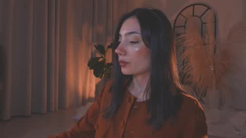 Snapshot of amyarmstrong chatting on 09.09.25 Amy Armstrong online show from 09.09.25