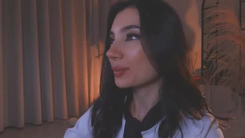 Snapshot of amyarmstrong chatting on 09.23.25 Amy Armstrong online show from 09.23.25