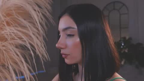 Snapshot of amyarmstrong chatting on 11.14.25 Amy Armstrong online show from 11.14.25