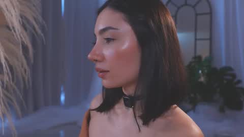 Snapshot of amyarmstrong chatting on 11.17.25 Amy Armstrong online show from 11.17.25