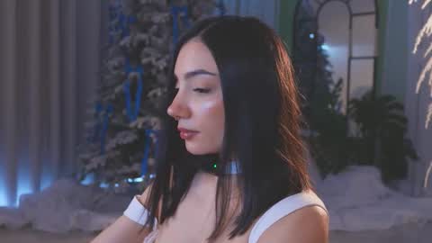 Snapshot of amyarmstrong chatting on 12.13.25 Amy Armstrong online show from 12.13.25