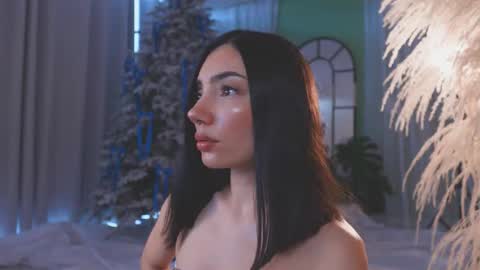 Snapshot of amyarmstrong chatting on 12.14.25 Amy Armstrong online show from 12.14.25