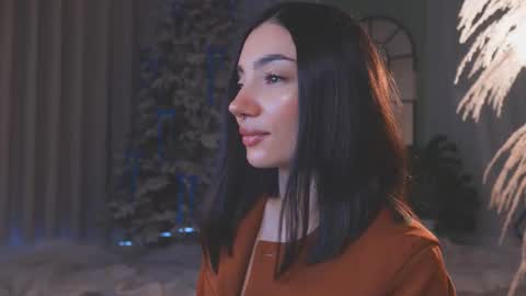 Snapshot of amyarmstrong chatting on 12.15.25 Amy Armstrong online show from 12.15.25