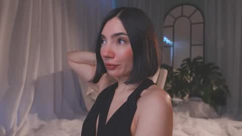 Amy Armstrong online show from 03.04.26