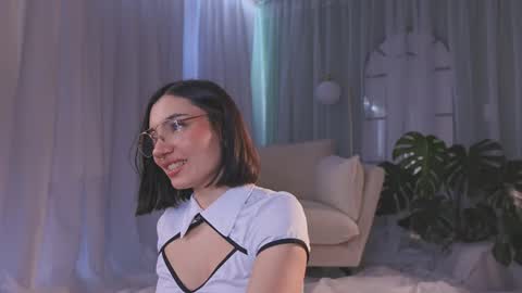Amy Armstrong online show from 04.28.26