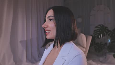 Amy Armstrong online show from 06.07.26