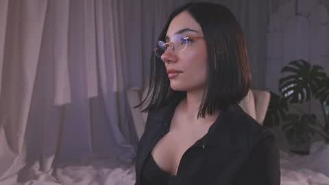 Amy Armstrong online show from 07.11.26