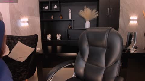 Amy  online show from 01.10.25