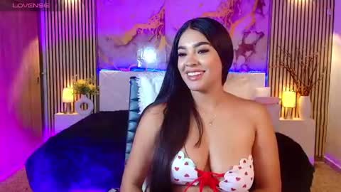 Snapshot of amyjohnsonn chatting on 07.28.26 amyjohnsonn online show from 07.28.26
