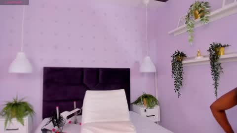 Snapshot of amykord chatting on 10.10.25 Amykord online show from 10.10.25