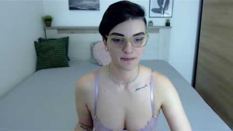 Snapshot of amylexy chatting on 02.14.26 Hi there guys My pleasure in your hands pvt is open online show from 02.14.26