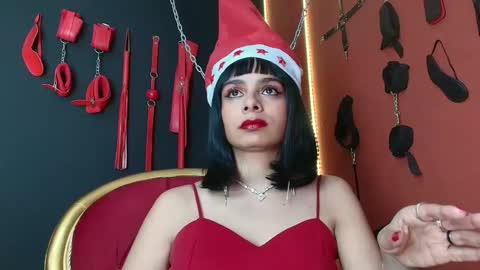 Snapshot of amymistress chatting on 12.24.24 Amy Wong Grey online show from 12.24.24