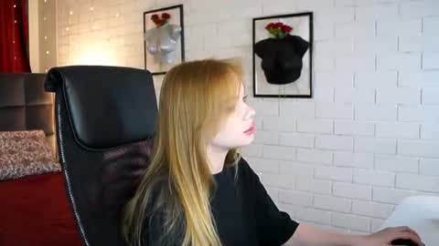 Amy online show from 06.18.26