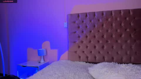 Amy ... Nice to meet u   thumb up me please its important online show from 02.05.25