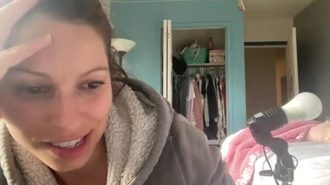 Snapshot of amysmilez chatting on 01.02.25 Amy Smilez online show from 01.02.25