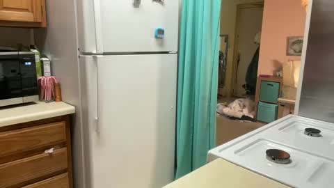 Snapshot of amysmilez chatting on 01.31.25 Amy Smilez online show from 01.31.25