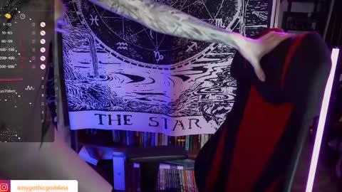 Snapshot of amywhitenessxx chatting on 03.05.25 Amy switch Goddess divine Mistress online show from 03.05.25