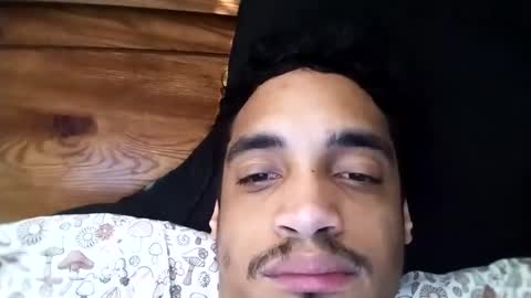 Snapshot of an377432 chatting on 03.04.25 an377432 online show from 03.04.25