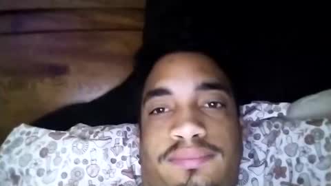 Snapshot of an377432 chatting on 03.05.25 an377432 online show from 03.05.25