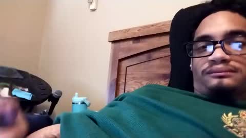 Snapshot of an377432 chatting on 03.08.25 an377432 online show from 03.08.25