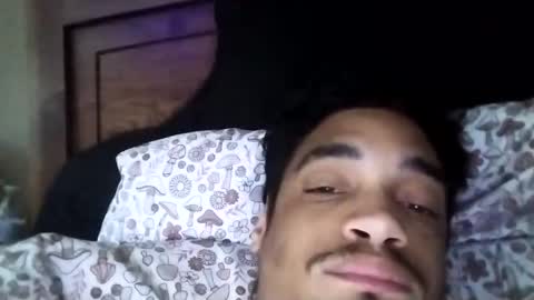 Snapshot of an377432 chatting on 03.11.25 an377432 online show from 03.11.25