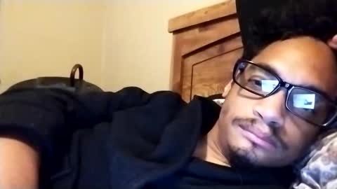 Snapshot of an377432 chatting on 10.18.25 an377432 online show from 10.18.25