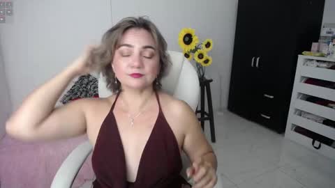 Snapshot of ana_hotmilf chatting on 02.19.25  Ana  online show from 02.19.25