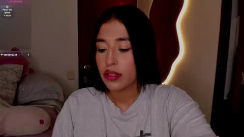 Snapshot of ana_m_ chatting on 03.26.26 Ana online show from 03.26.26