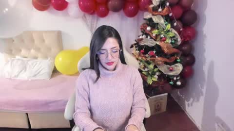 Im anna but you can call me as you want online show from 12.25.24