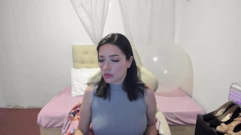 Im anna but you can call me as you want online show from 01.22.25