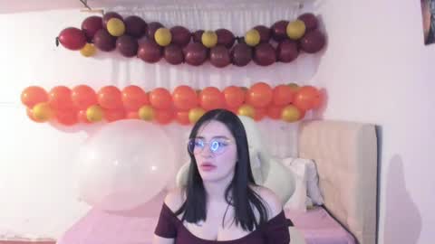 Im anna but you can call me as you want online show from 02.09.25