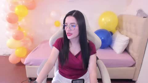 Snapshot of ana_ruuh chatting on 05.28.26 Im anna but you can call me as you want online show from 05.28.26