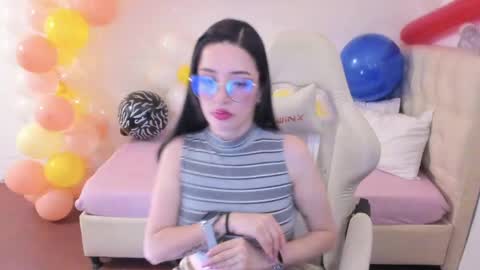 Snapshot of ana_ruuh chatting on 06.01.26 Im anna but you can call me as you want online show from 06.01.26