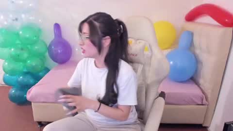 Im anna but you can call me as you want online show from 06.26.26